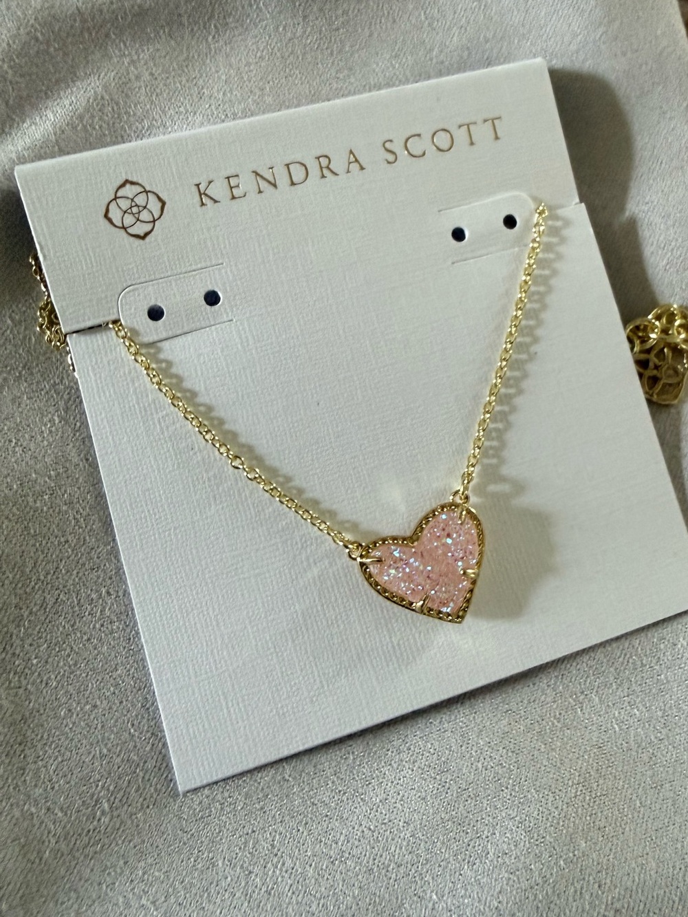 🎀Kendra Scott Ari Heart Iridescent Pink Gold Pendant Necklace